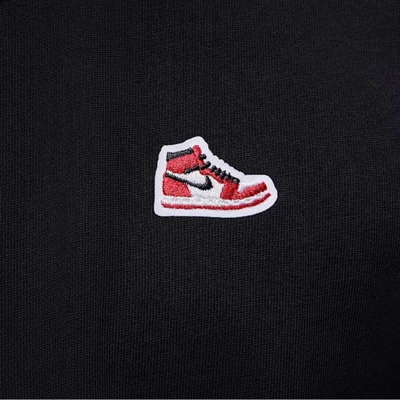 Jordan Nike Sneaker Patch Black T-Shirt Medium - Picture 3 of 6